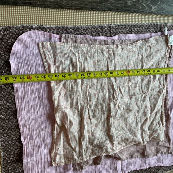 Set of 4 lightweight 100% cotton baby blankets. - Picture 15 of 16